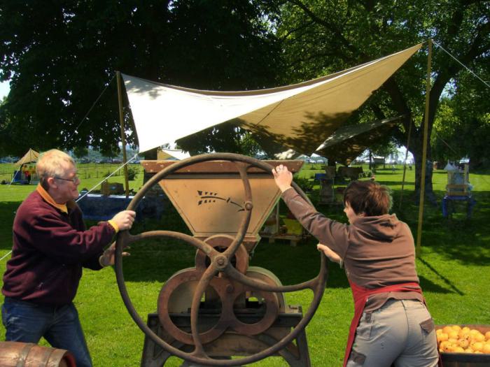 Historische Obstmosterei