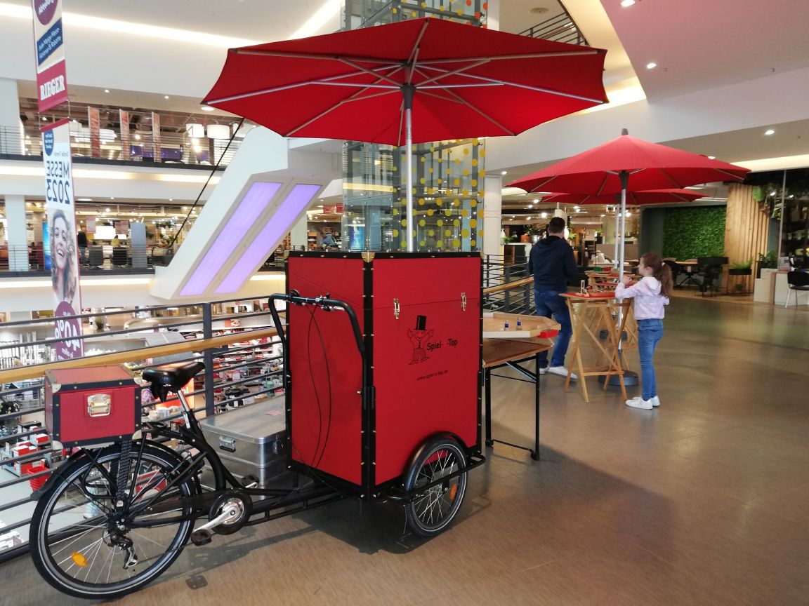 Das Spielvelo mit Spielen im Möbelhaus Rieger